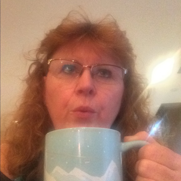 Meet your Posher, Sherry - Picture 2 of 5